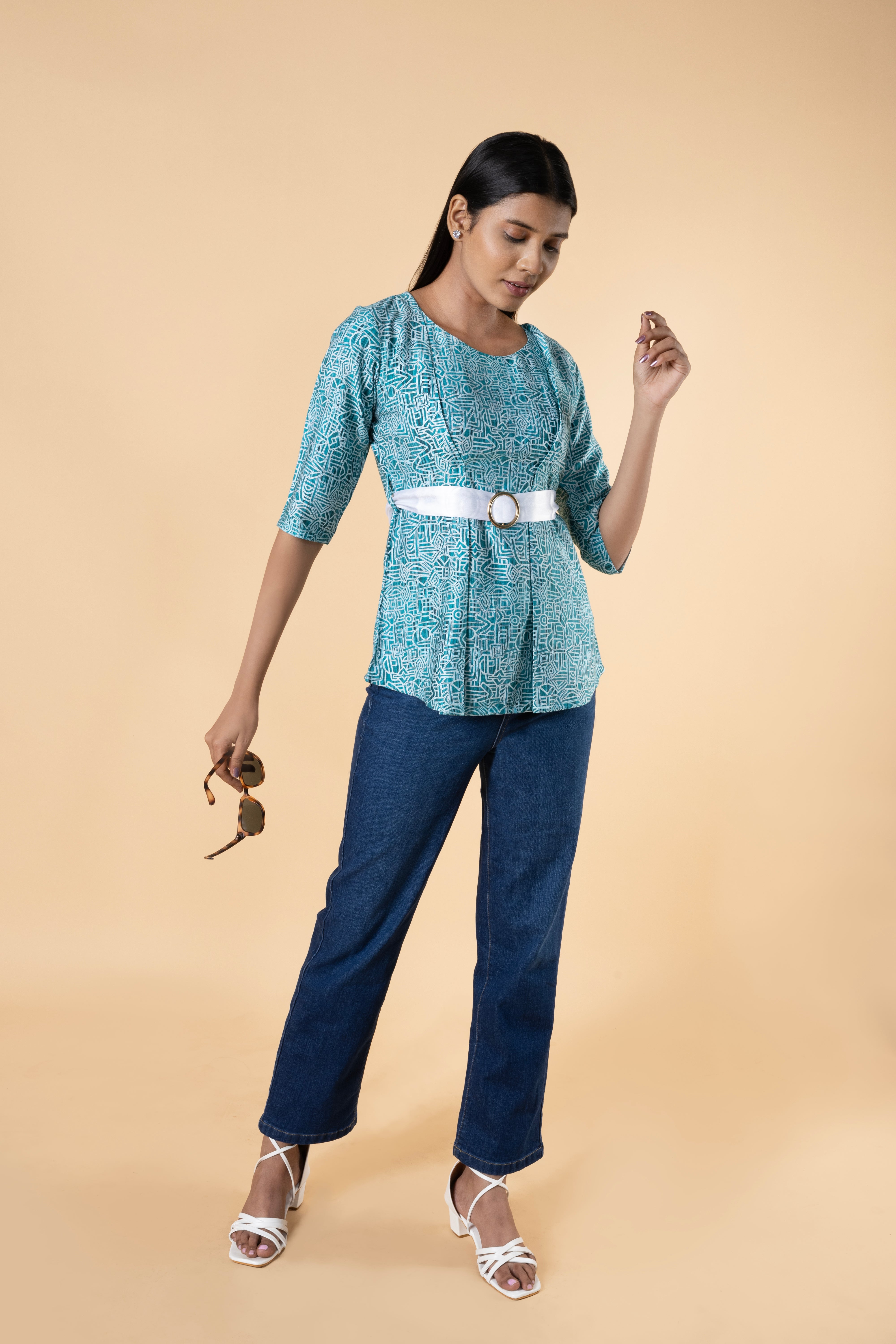 Round Neck Waist Belt Feminine Top