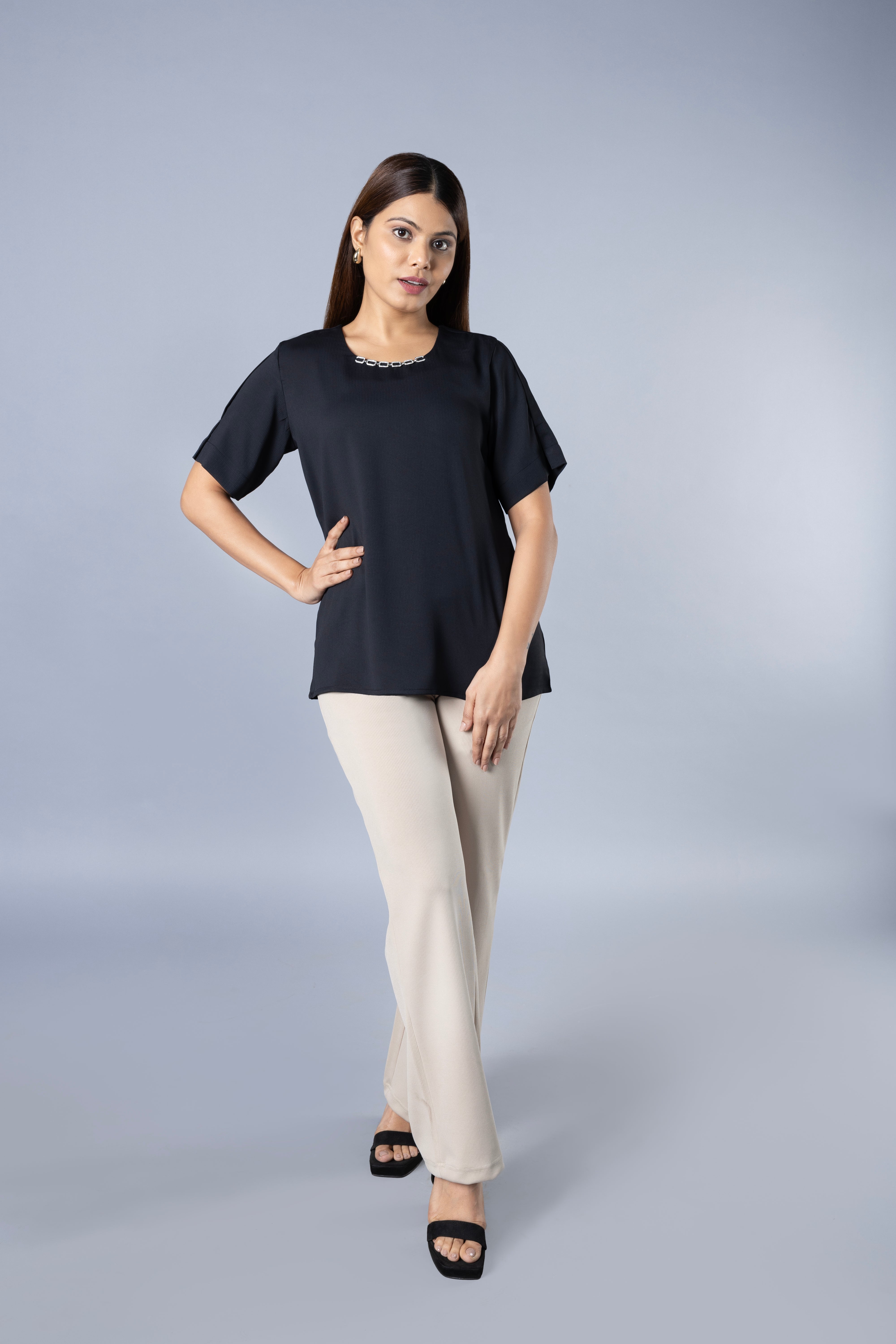 Top with detail overlap sleeve