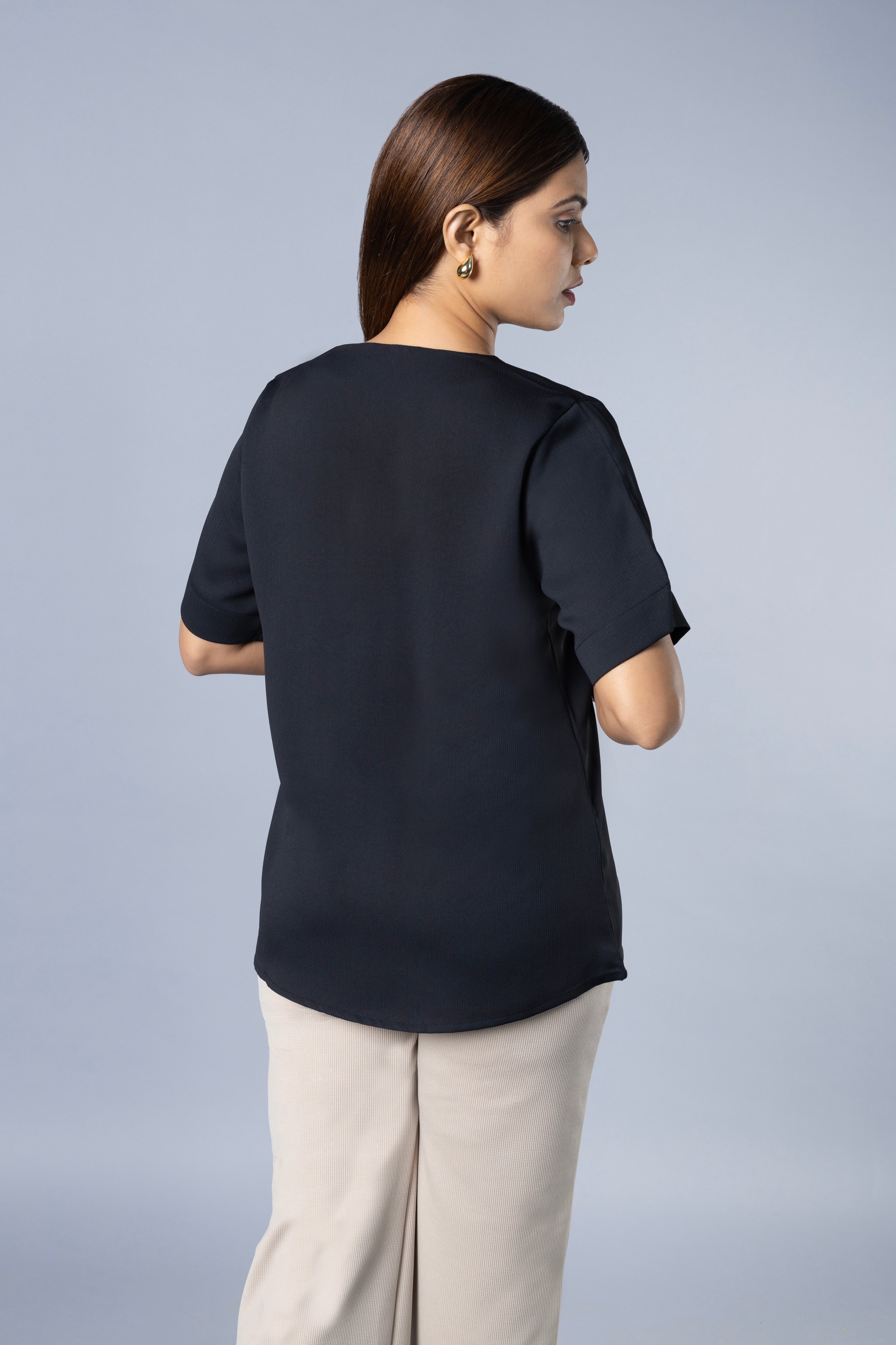 Top with detail overlap sleeve