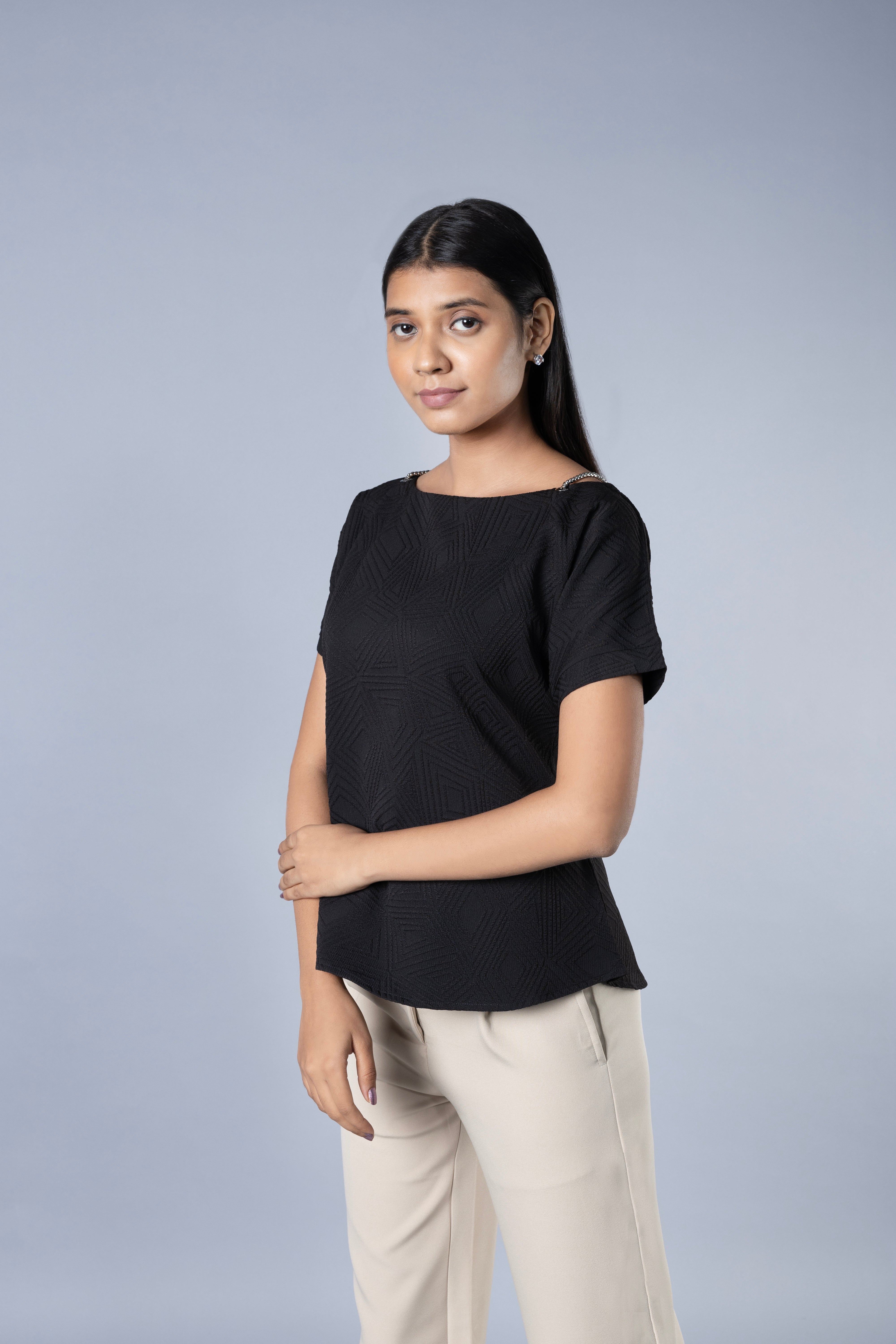 Style Boat Neck Top