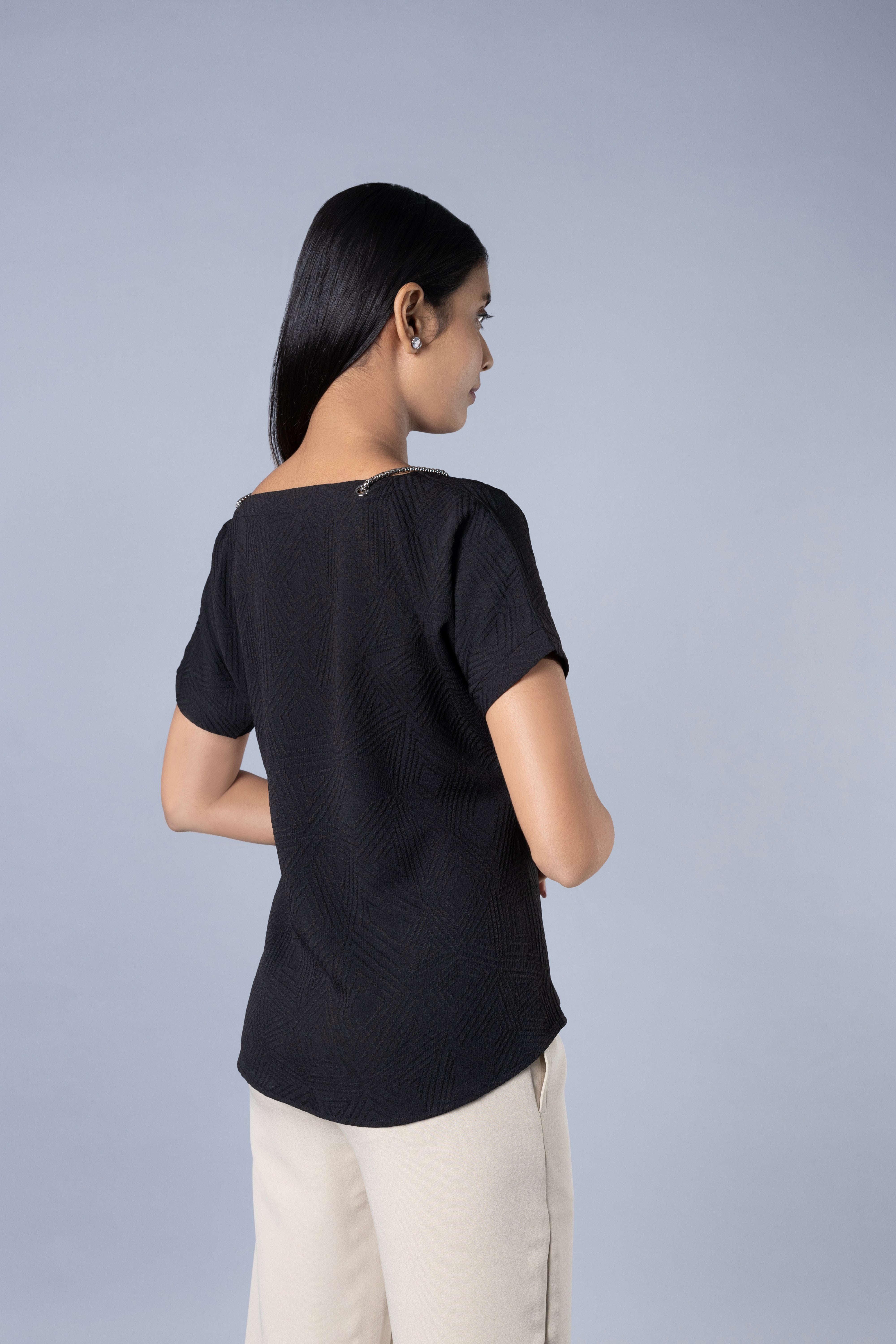 Style Boat Neck Top