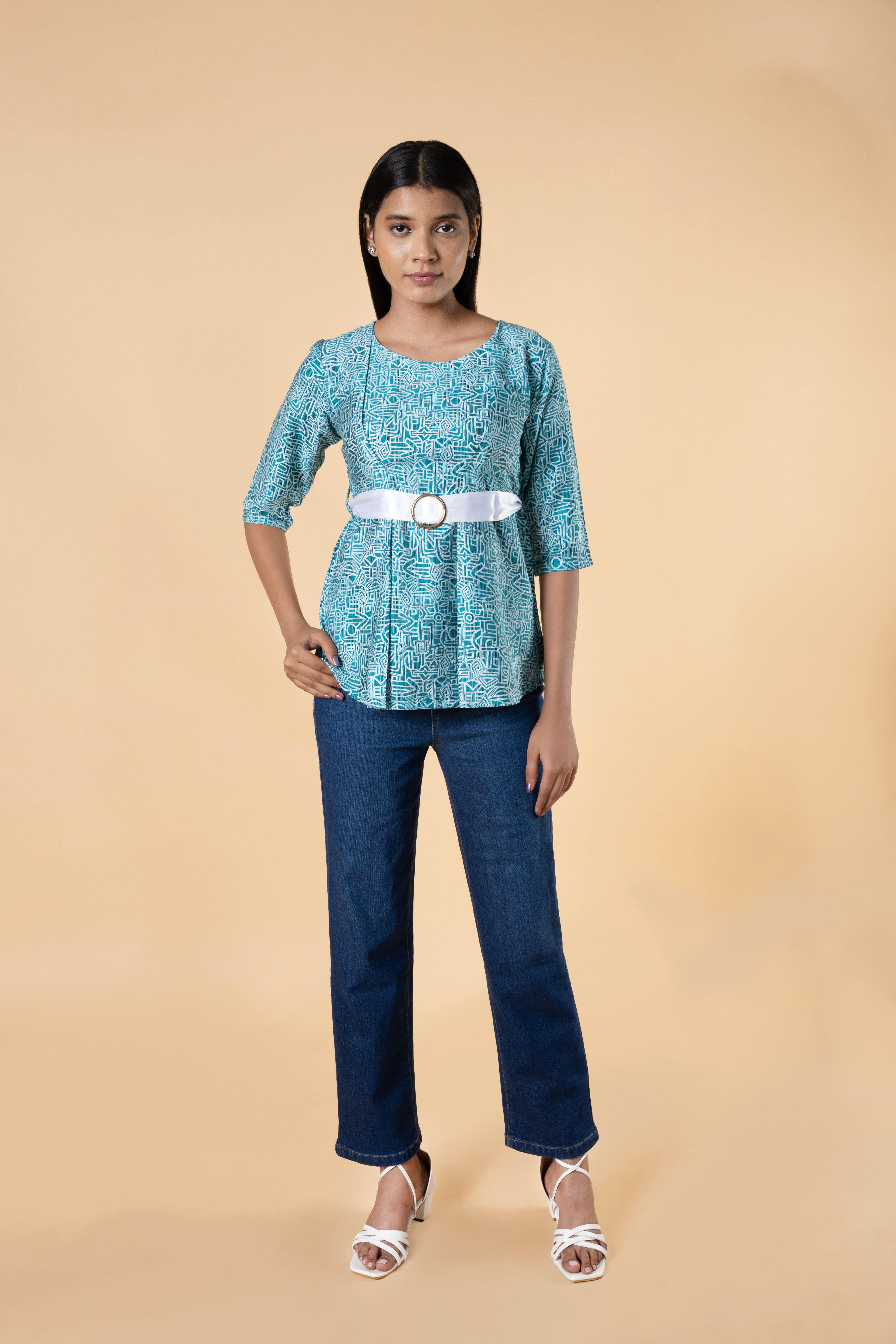 Round Neck Waist Belt Feminine Top
