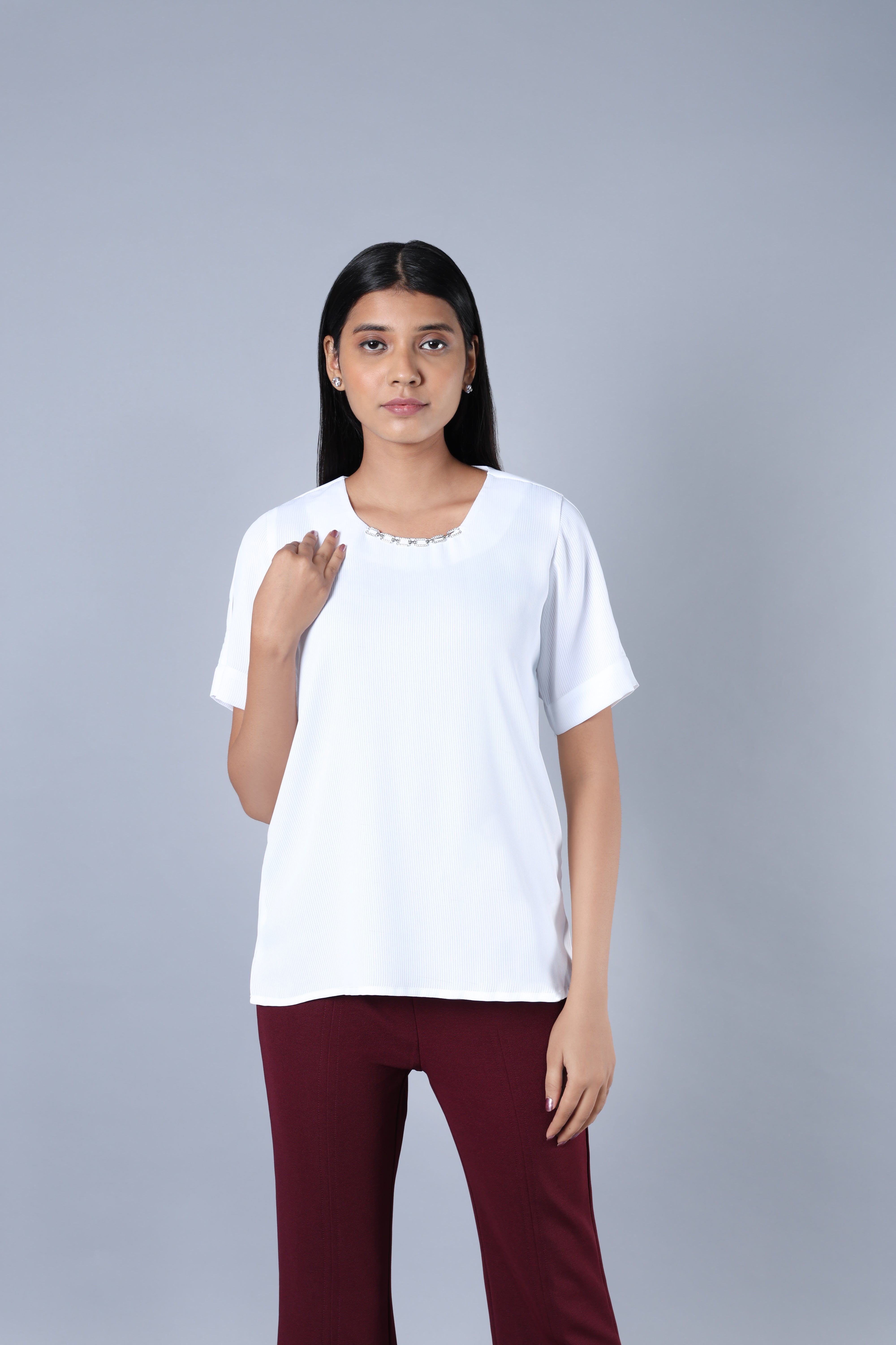 Top with detail overlap sleeve
